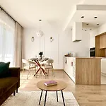 Апартаменты Magic Place Iii - Francuska Park - Free Garage - Self Check-in