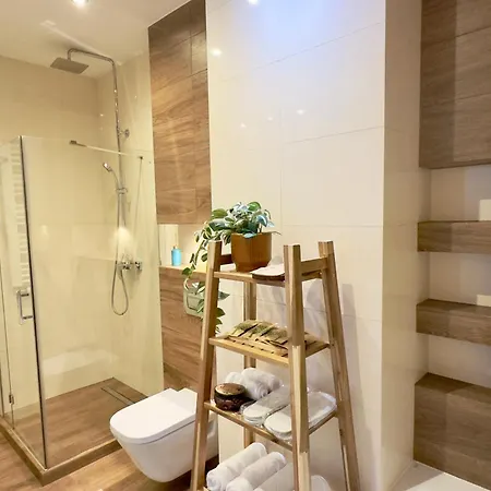 Magic Place Iii - Francuska Park - Free Garage - Self Check-in Apartmán *