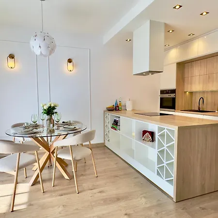 Apartmán Magic Place Iii - Francuska Park - Free Garage - Self Check-in *