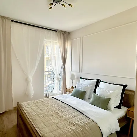 Magic Place Iii - Francuska Park - Free Garage - Self Check-in * Katovice