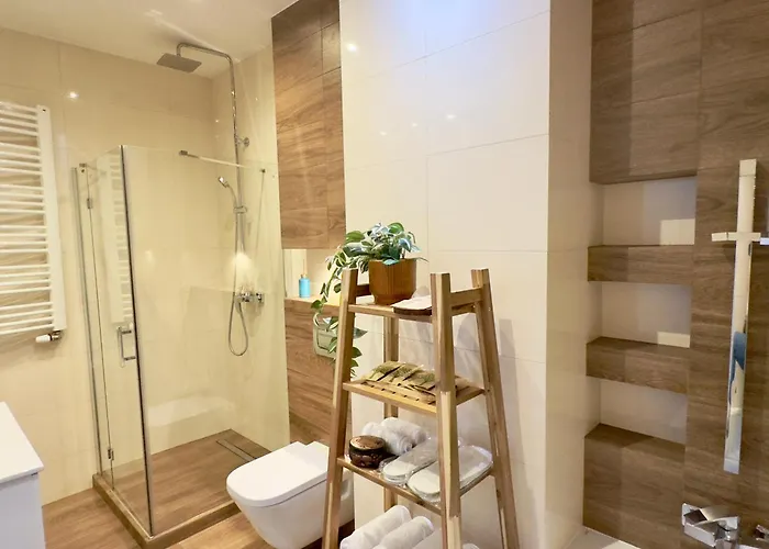 Magic Place Iii - Francuska Park - Free Garage - Self Check-in شقة *