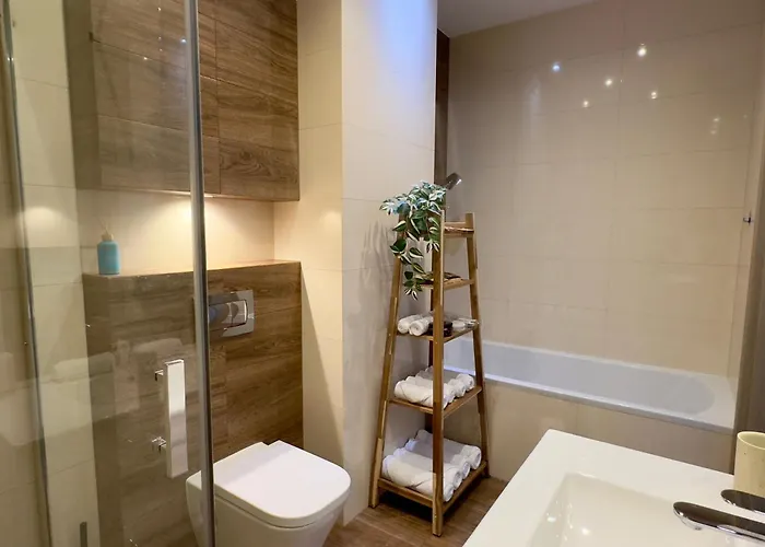 Magic Place Iii - Francuska Park - Free Garage - Self Check-in شقة